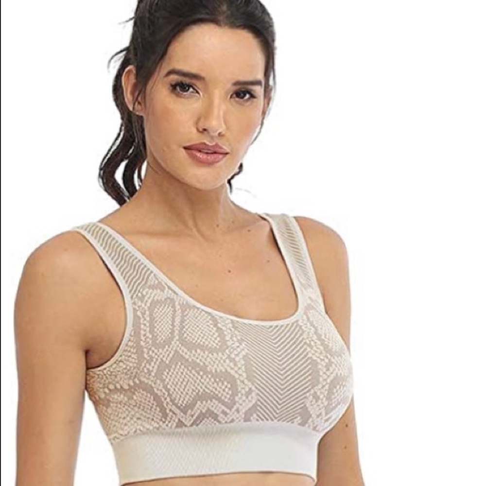 Snakeskin workout outfit great quality New!!